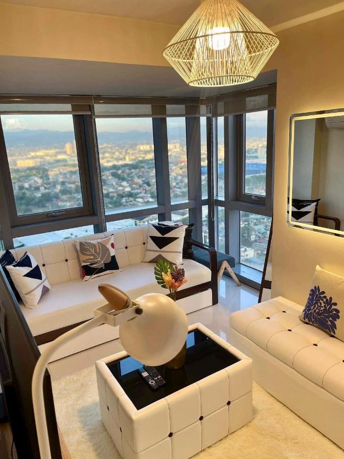 Classy 2Br Suite At Eastwood City With Pool And City Skyline View Manila Eksteriør billede